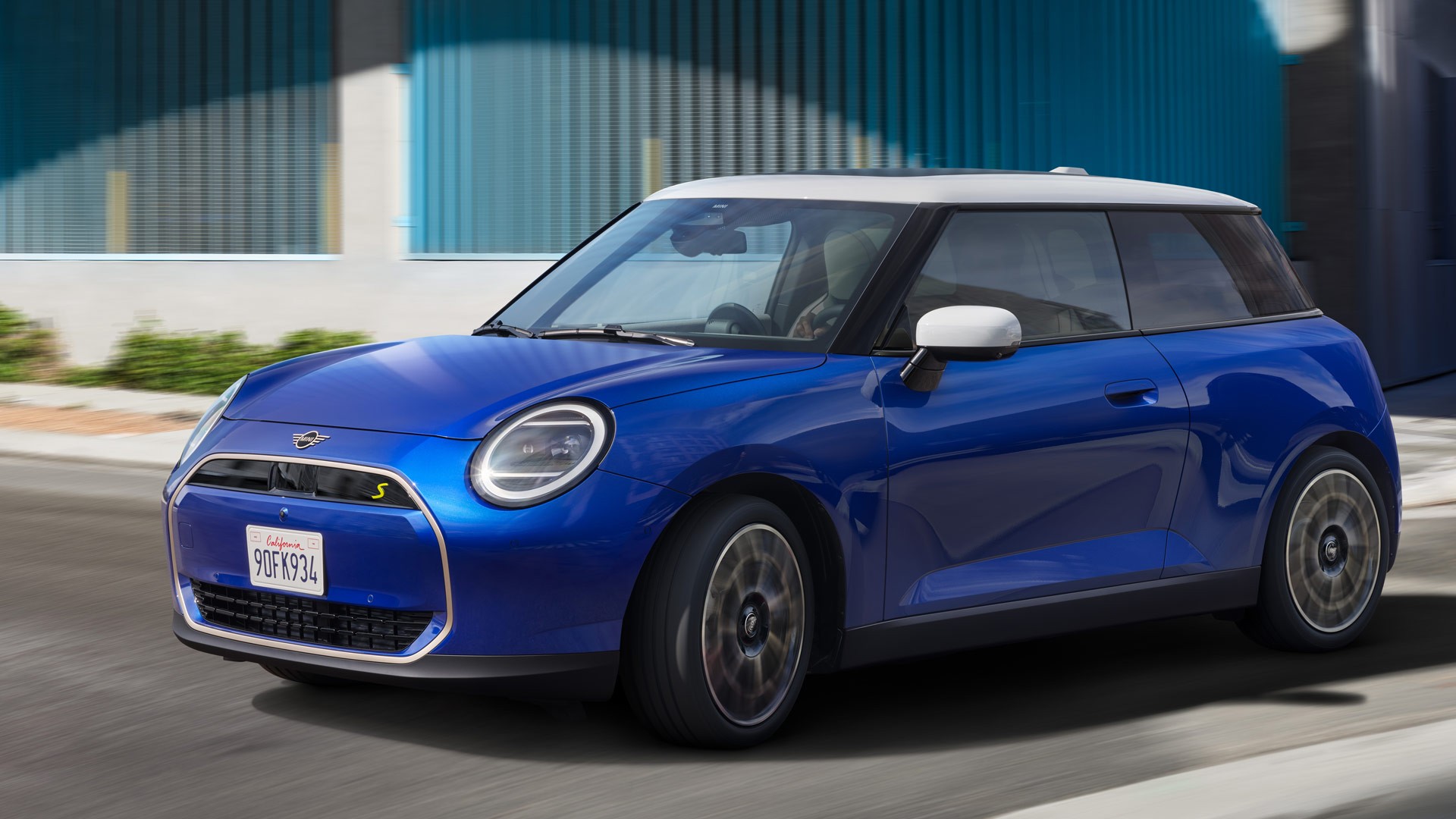 MINI 100% eléctrico - experiencia digital - actualizaciones connected